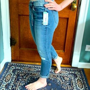 Kenova Skinny Distressed Rolled Jean👖💙